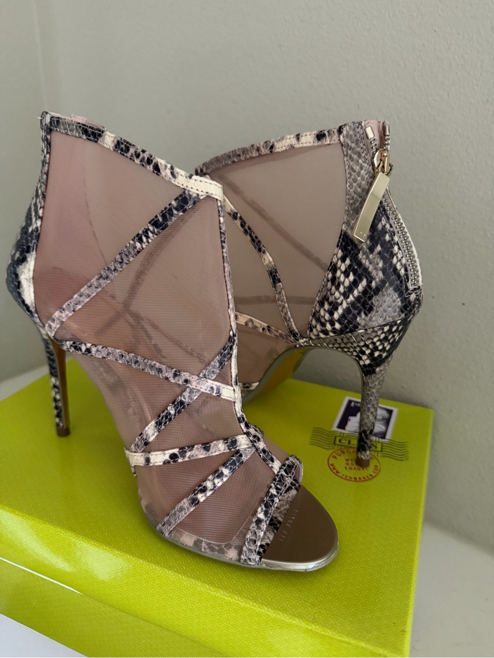 Ted Baker Taminaa London  Embossed Snake Effect Caged Stiletto Sandals Size 8